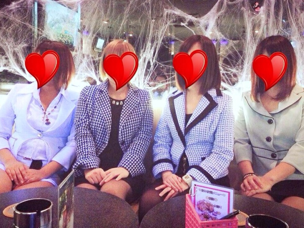 ガールズスナックXXXの画像