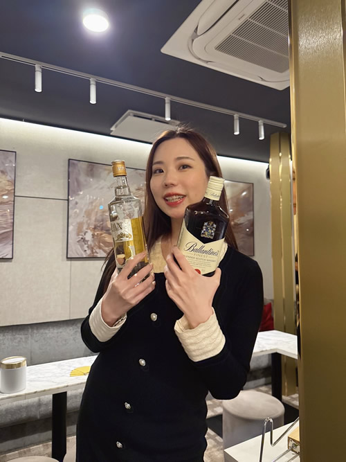 NEO SNACK 美酒乱～ミシュラン～の画像