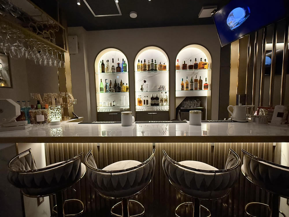 NEO SNACK 美酒乱~ミシュラン~男性用2枚目詳細